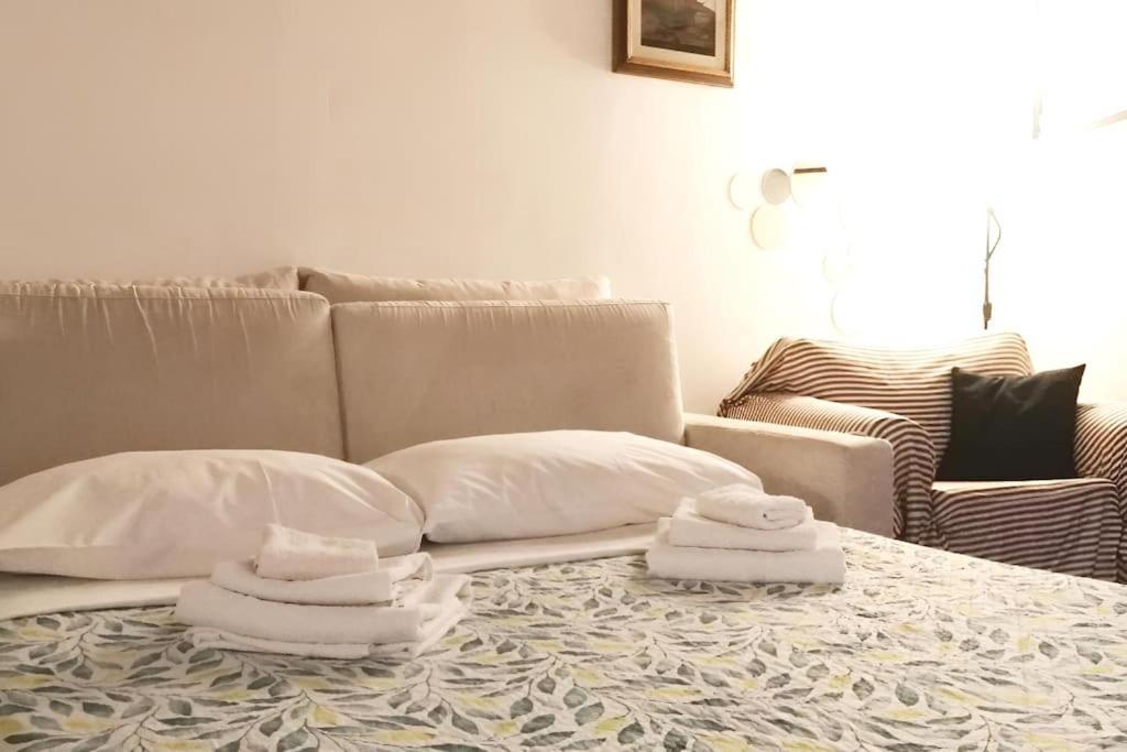 Cozy Apartment Near Train Station Florencia Exterior foto